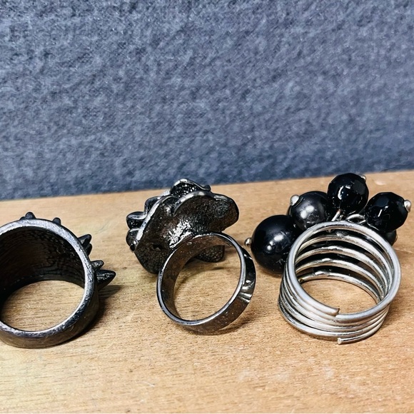 Black and Gold statement Rings. All 9 - Picture 5 of 7